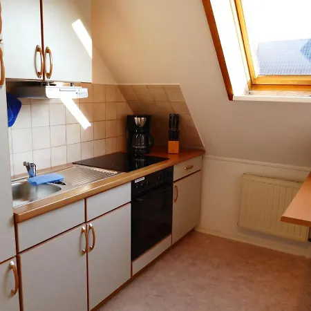 Cozy In With Garden Apartment *